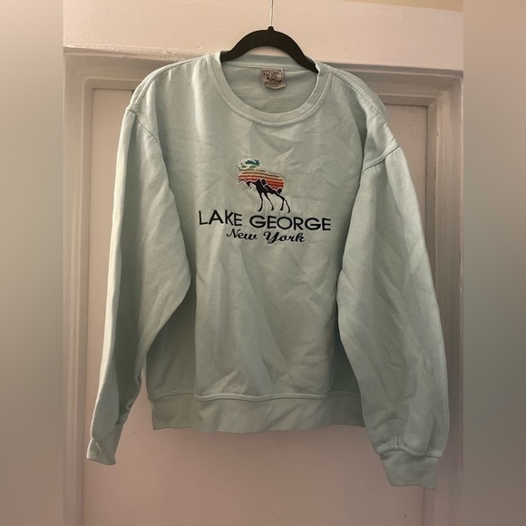 Pacific & Co Lake George New York Blue Sweater Size Medium - Picture 1 of 6